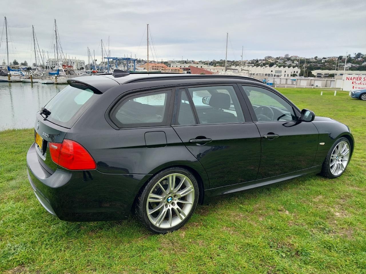 2011 BMW 320i